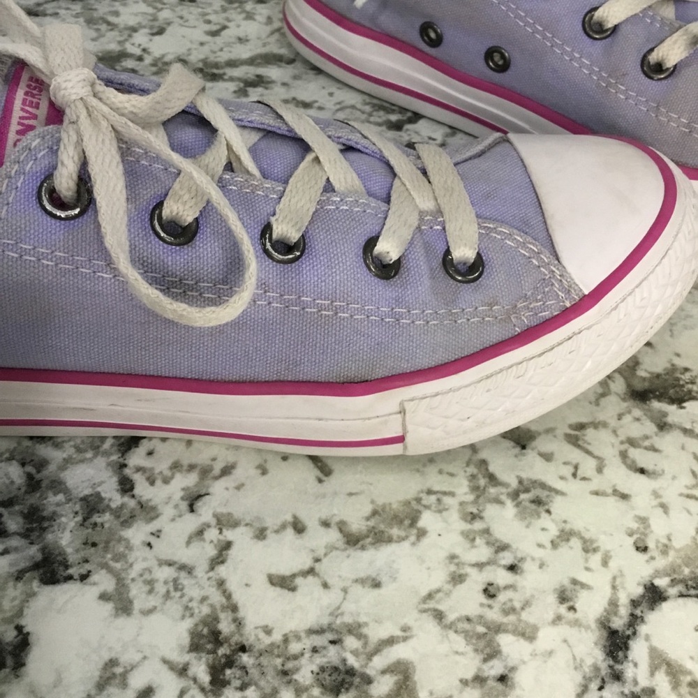 COPY - Girls Chuck Taylor All Star Sneakers - Picture 10 of 14